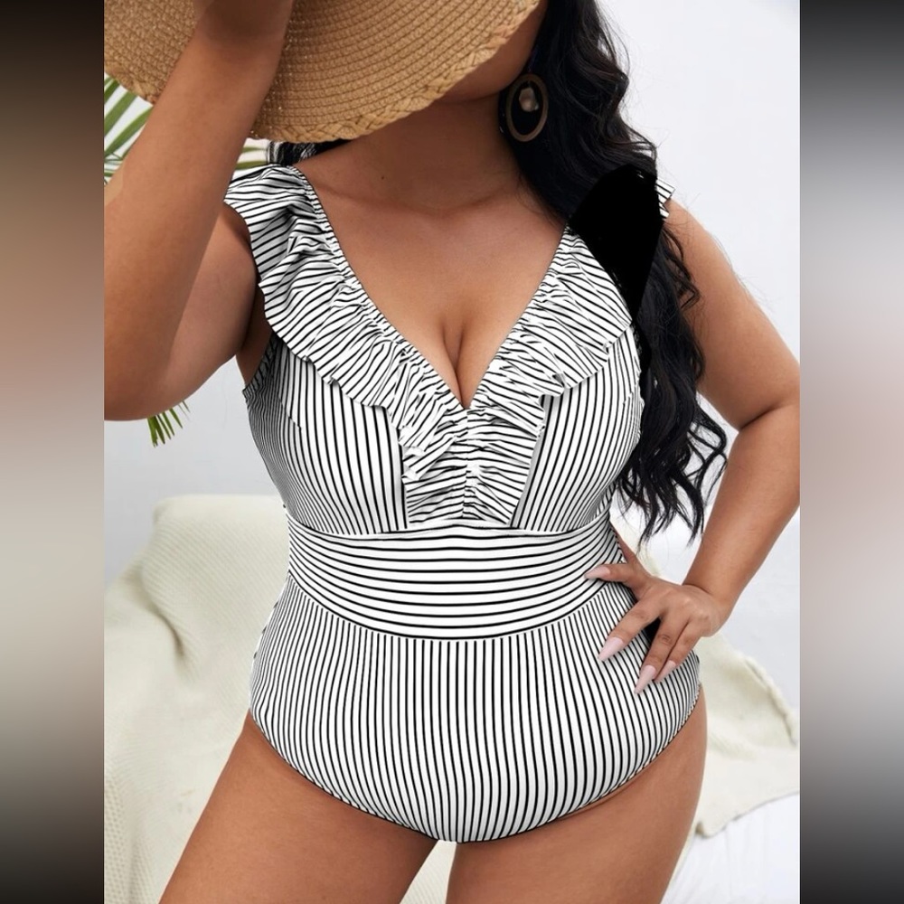 Shein curve striped 1 piece swimsuit